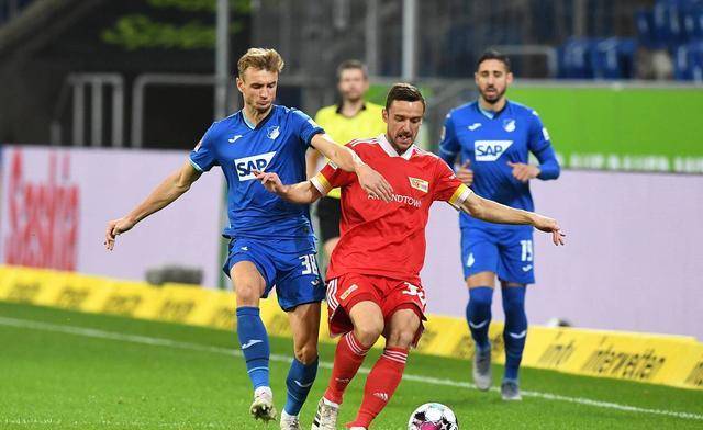 包含不伦瑞克主场不敌霍芬海姆，积分榜再降一位的词条