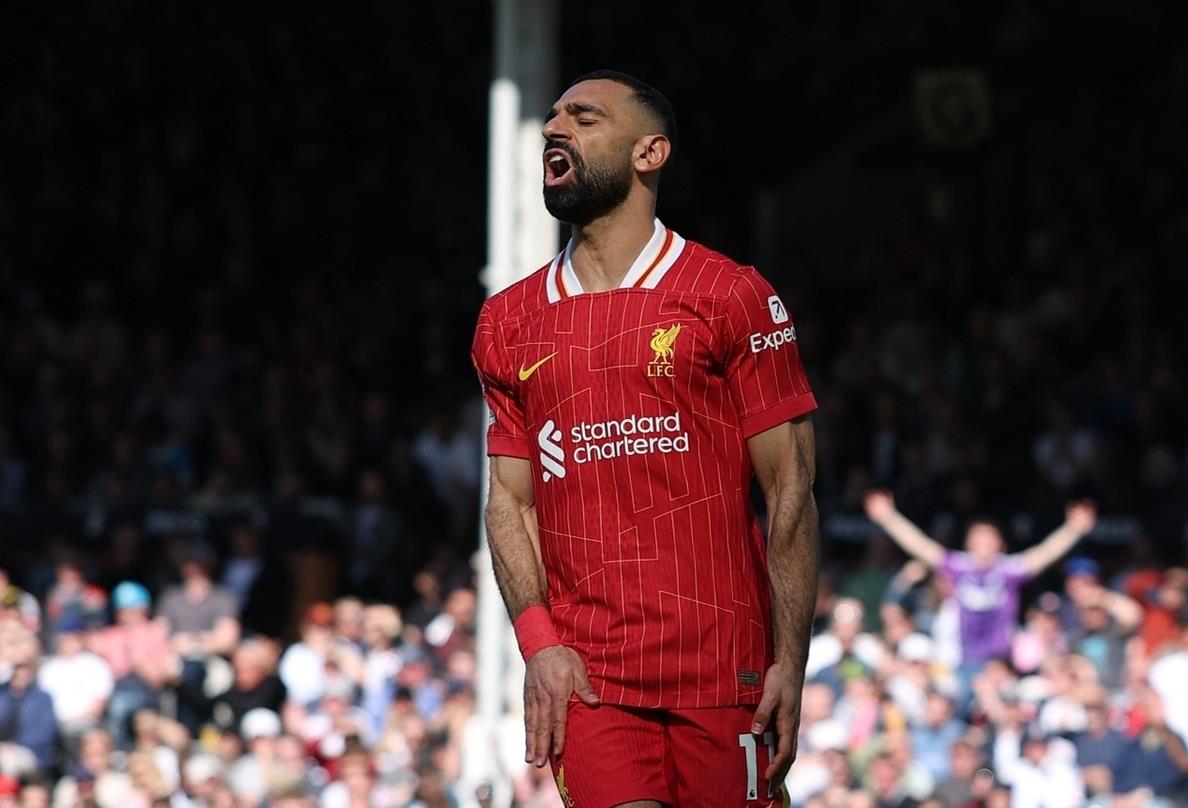 关于利物浦逆转豪取三分，曼城连续两战失利的信息