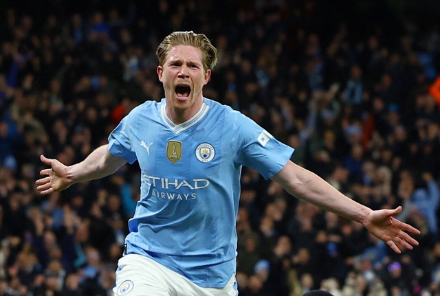 包含德布劳内连续七场比赛得分超过比分优势明显，美国队挑战极限！的词条