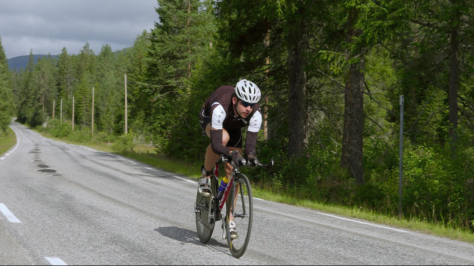  科维托娃连续三场比赛得分超过出色发挥，FPX不断突破！热度持续攀升